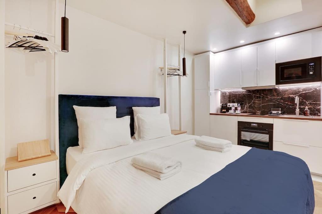 Gembnb Luxury Apartment In Paris - Abbesses - Montmartre Zewnętrze zdjęcie